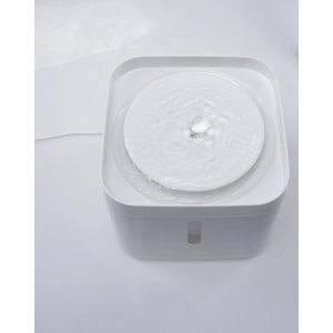 60530201 M-PETS VOLGA IŞIKLI SU SEBİLİ 2,2L