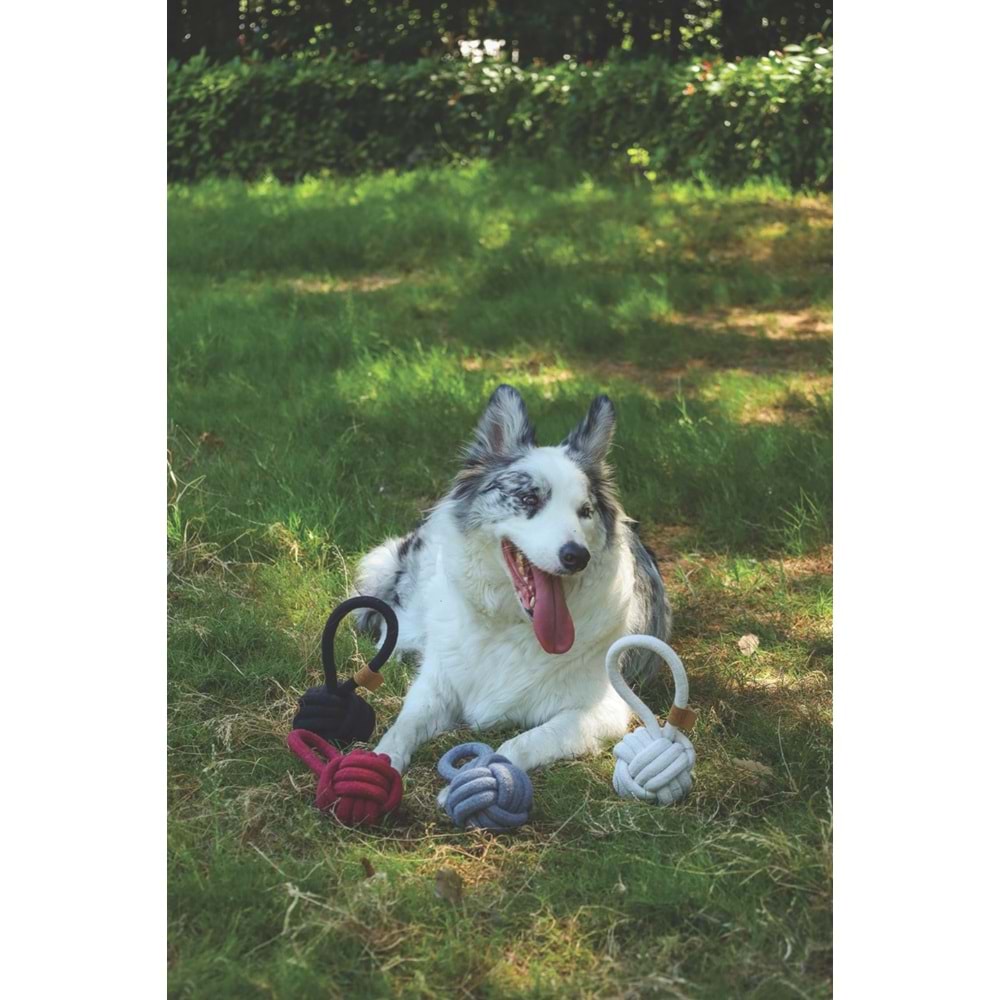 10646801 M-PETS COTO WHITE LOOP BALL 8CM ÇEKMELİ ÖRGÜ TOP OYUNCAK
