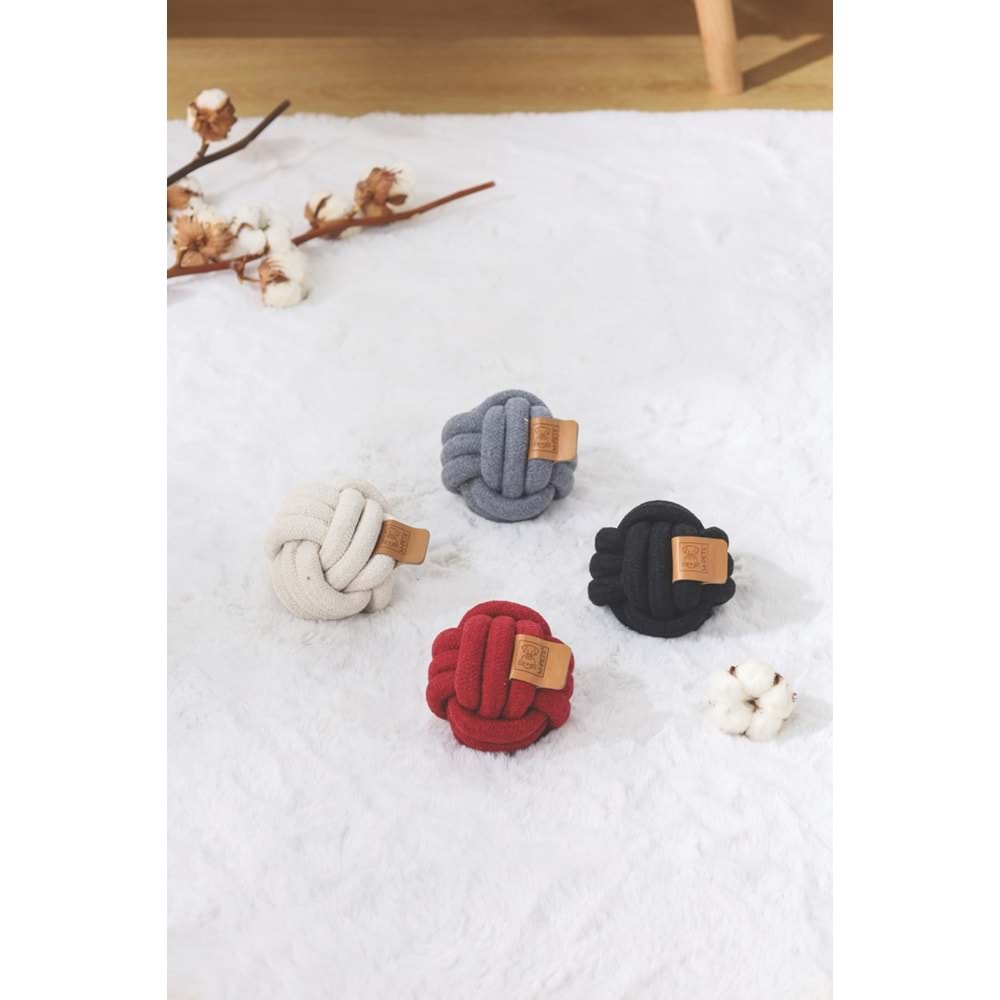 10647401 M-PETS COTO WHITE BALL 9,5CM ÖRGÜ TOP OYUNCAK