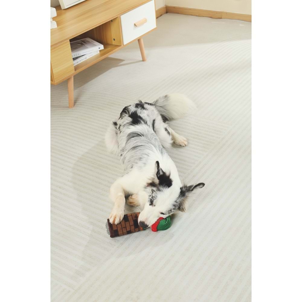 10654799 M-PETS CHRISTMAS ELF SNACK ATTACK KÖPEK OYUNCAĞI